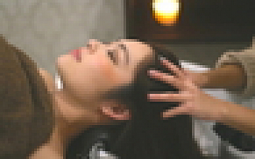 日差しのダメージにヒアルロン酸スパで頭皮ケア!