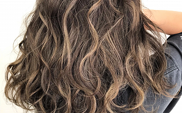 ハイライトで魅せる抜け感&透明感【CAPA茅ヶ崎】